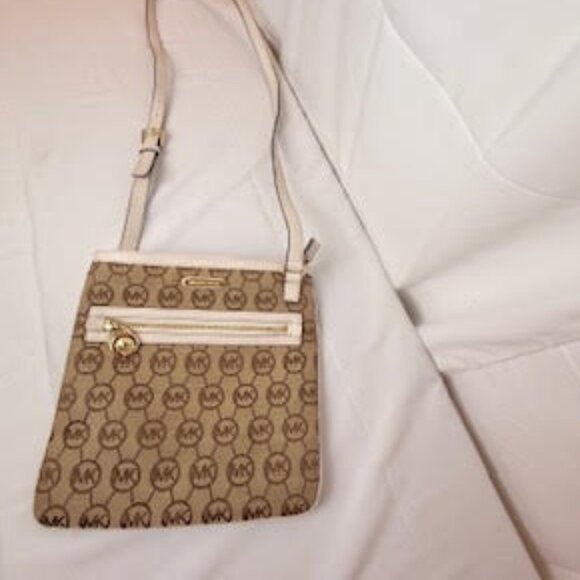 MICHAEL KORS Jet Set MK Logo Crossbody Bag Tan & Cream Adjustable Strap - Picture 5 of 10